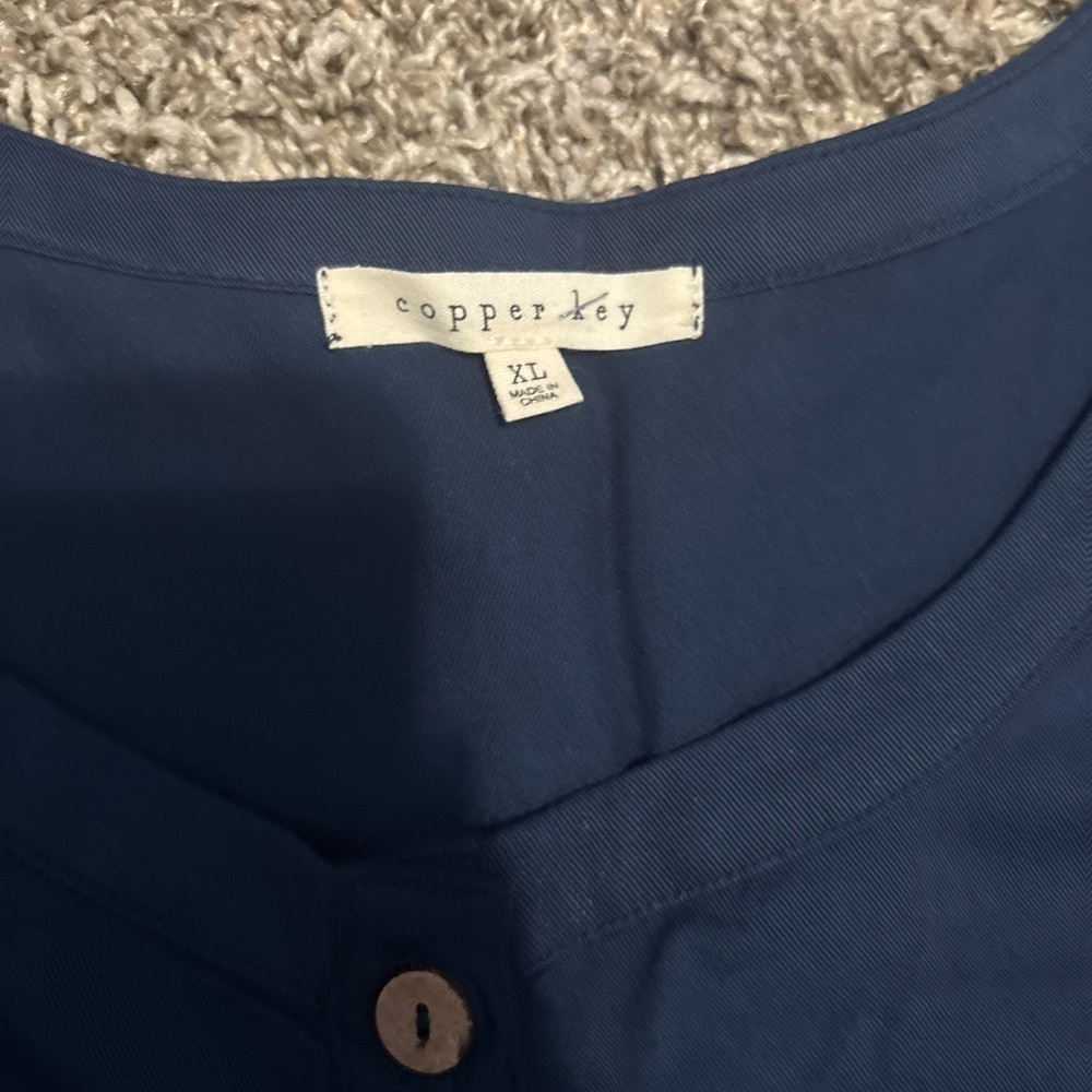 Copper Key Midnight Blue Button-Up Top - Picture 4 of 11